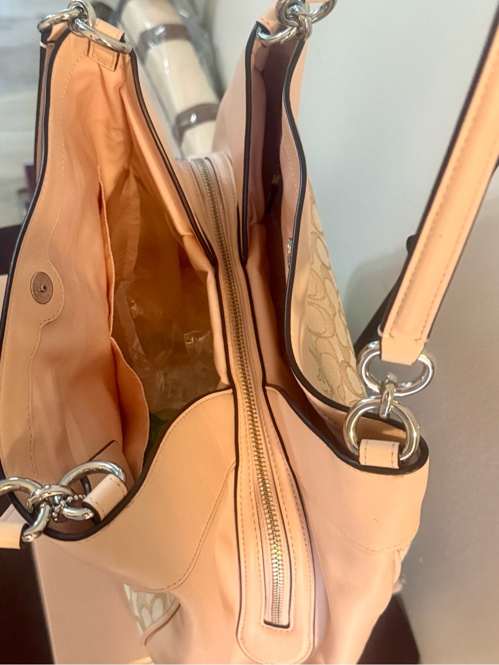 Coach Lexy- Pre-Loved, Excellent Condition - Picture 5 of 15